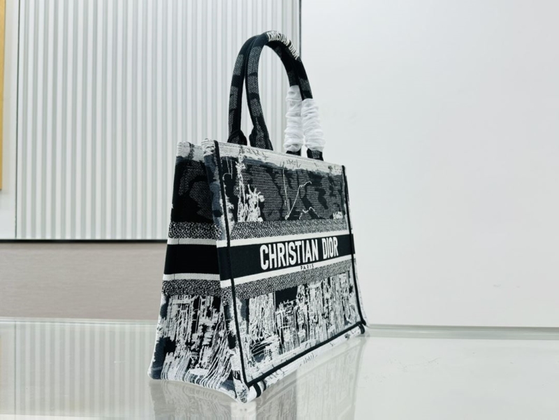 Dior Shopping Bags